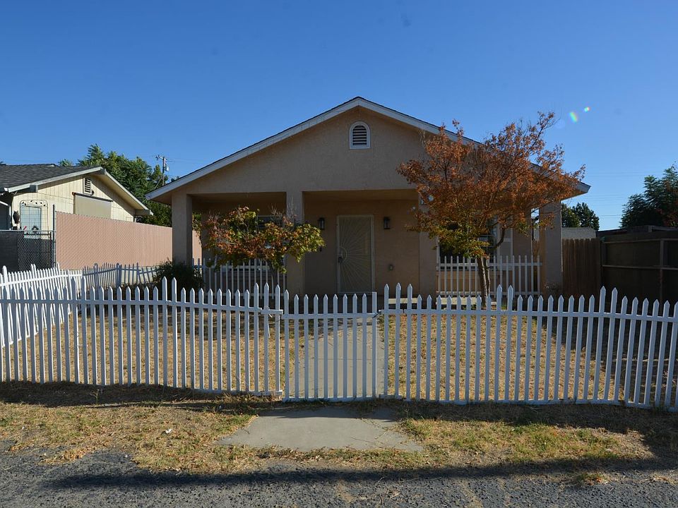 1st image of 3965 E Marcus Ave