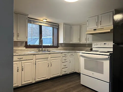 12 Lyman St #10 Photo 1