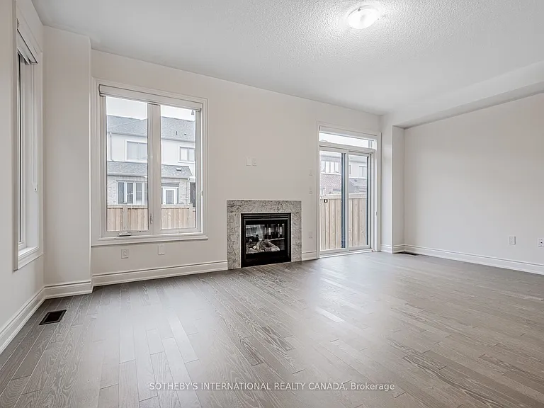 36 Quinton Rdg #UPPER — Photo 13