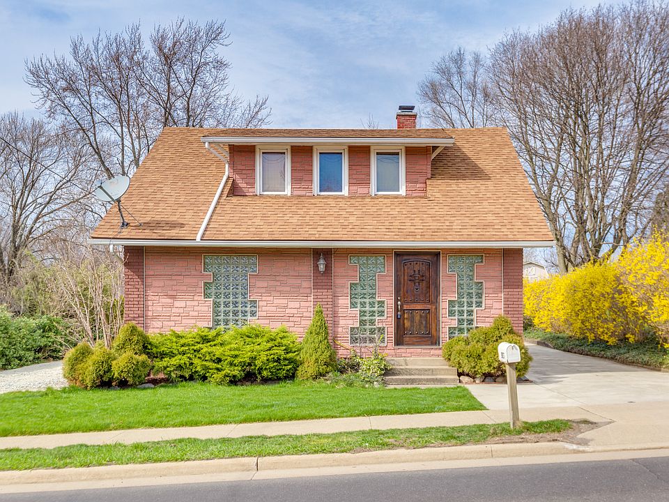 3 bedroom 2 full baths