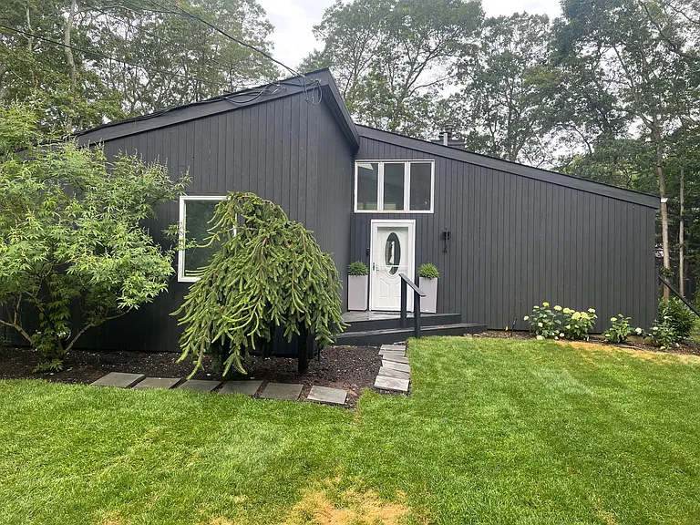 4 White Birch Dr — Photo 1
