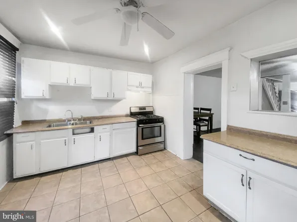 812 McDowell Ave, Chester, PA 19013