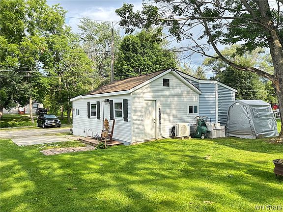 3rd image of 4366 Springbrook Rd E