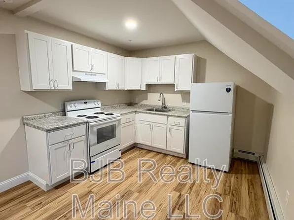 503 Cumberland Ave APT 9, Portland, ME 04101