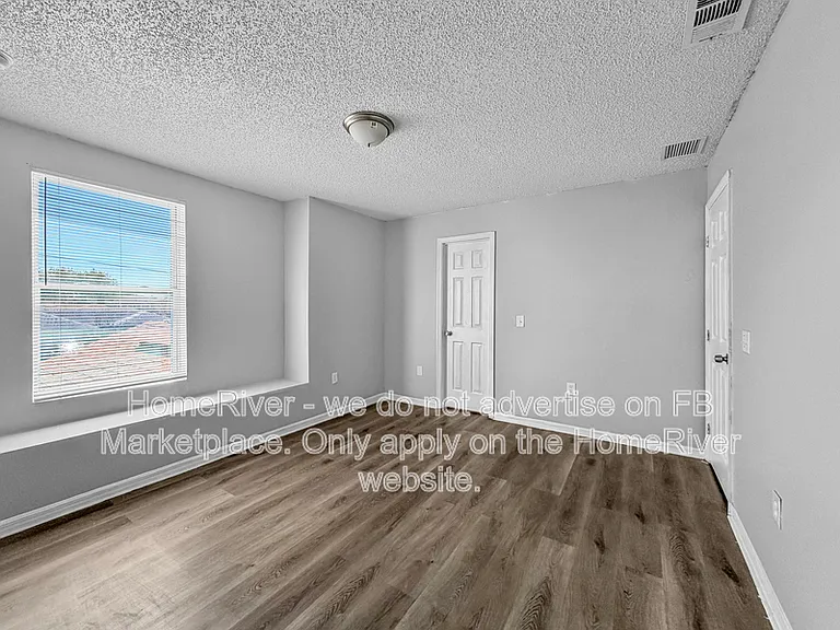 503 Hummingbird Ct — Photo 18