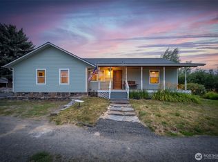 8511 E Hamilton Rd, Chattaroy, WA 99003