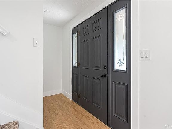4th image of 5555 Widgeon Ct