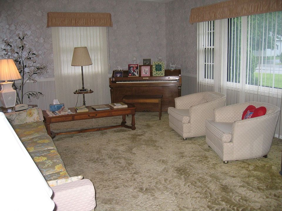 2nd image of 908 N 2nd St