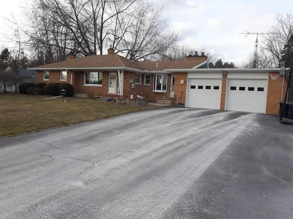 6750 Trumble Rd, Saint Clair, MI 48079