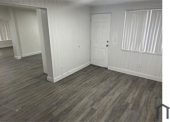 4th image of 10921 NW 21st Ct