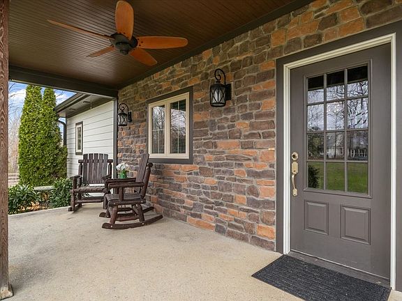 5th image of 8006 Rose Ridge Pvt Ln