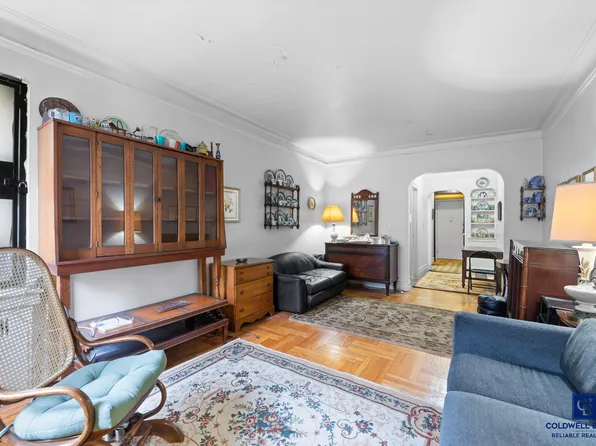 3000 Valentine Avenue image 4 of 9