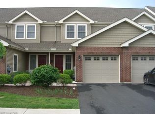 7 Oak Ln, East Stroudsburg, PA 18301