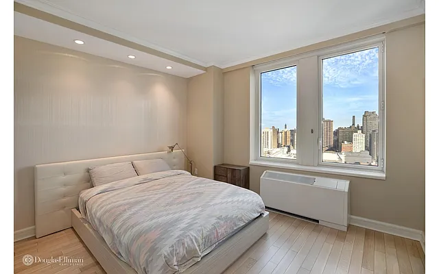 Rented by Douglas Elliman | media 24