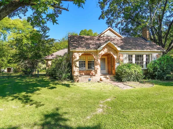 6911 Us Highway 79 N, De Berry, TX 75639