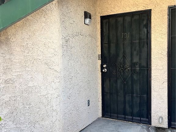 3rd image of 470 Elm Dr Unit 101