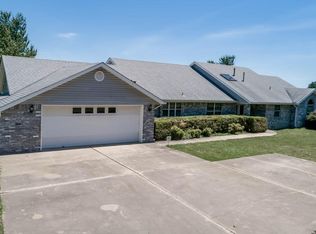 400 S Elm St, Afton, OK 74331