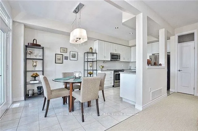 7 Lakelawn Rd #11 — Photo 7