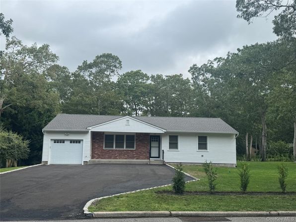 60 Eisenhower Dr