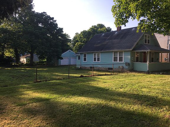 2nd image of 627 S Hayford Ave