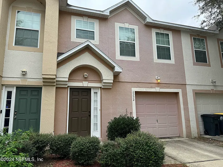 8224 Halls Hammock Ct — Photo 2