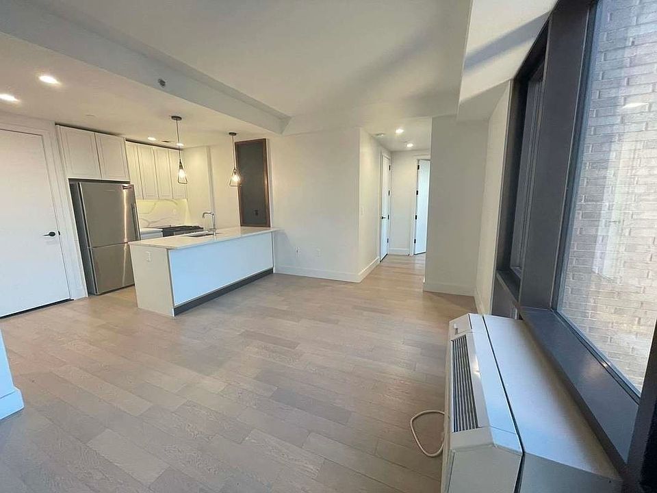 1st image of 569 4th Ave #301