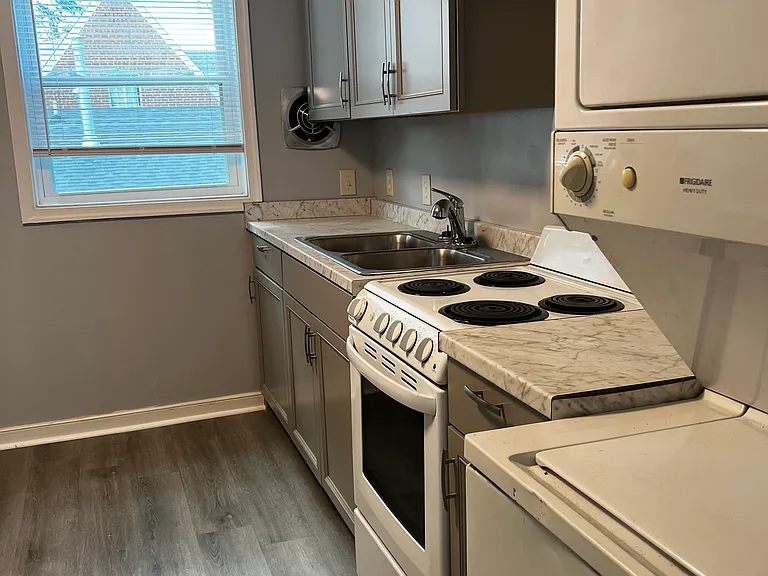 1311 Wallace St #C — Photo 6