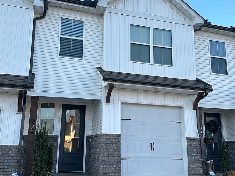 225 Harper Village Way — Photo 1