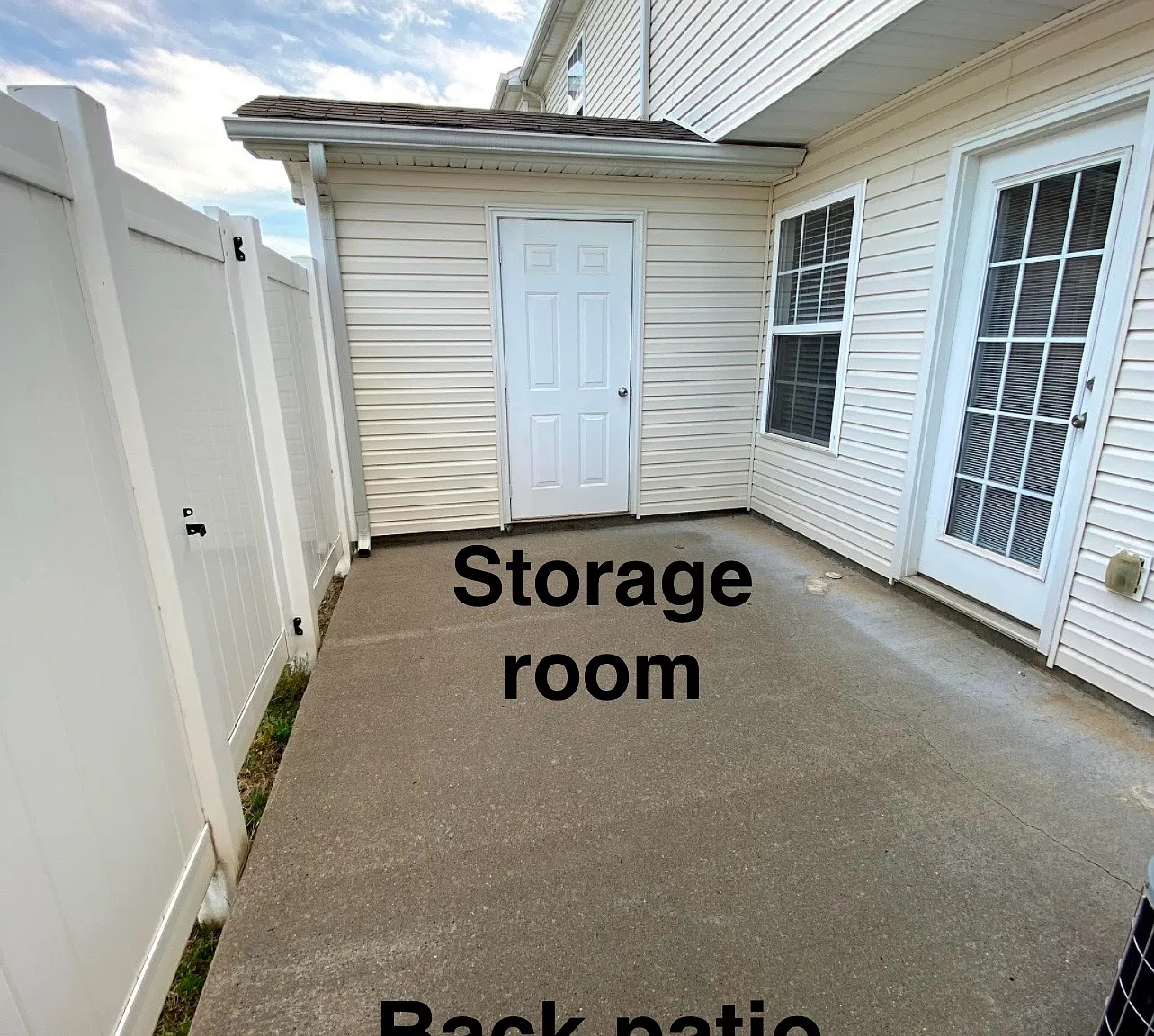 3 bed, 2.5 bath, 1360 sqft, $1,845 — Photo 4