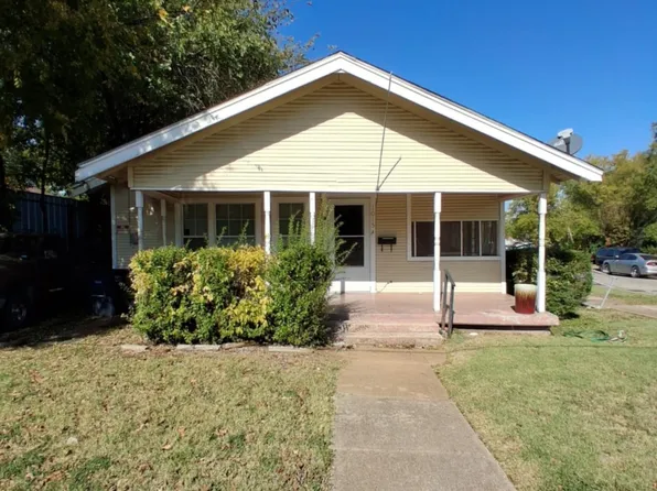 1015 E Morphy St, Fort Worth, TX 76104