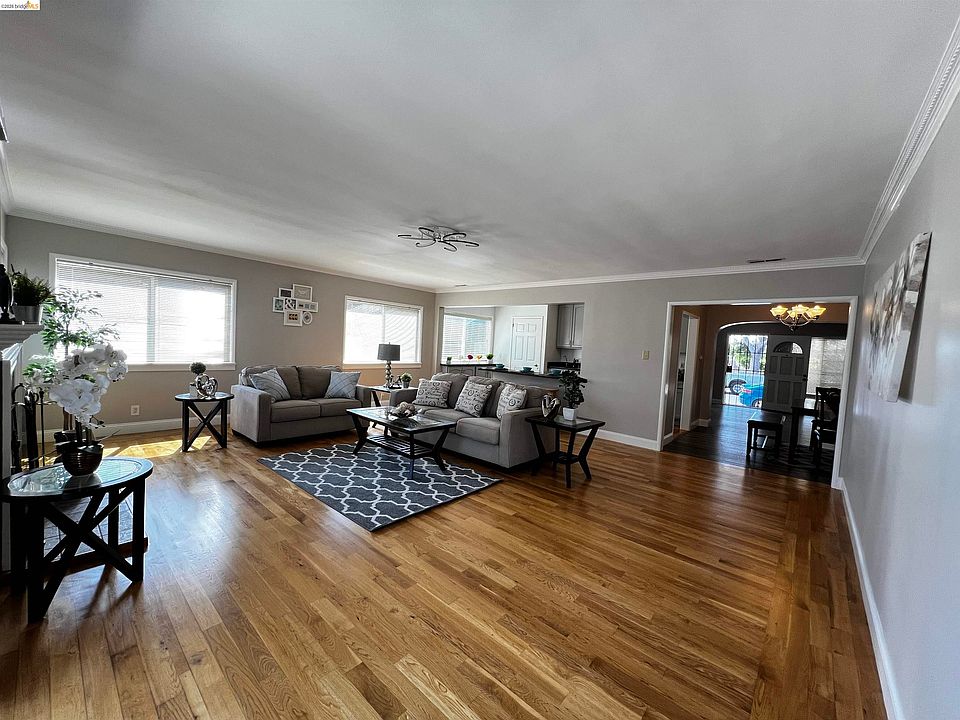 1st image of 2119 Lincoln Ave
