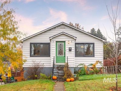 1111 E 6th St, Moscow, ID, 83843