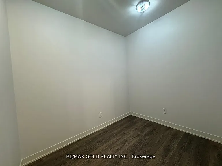 58 Sky Harbour Dr #206 — Photo 12