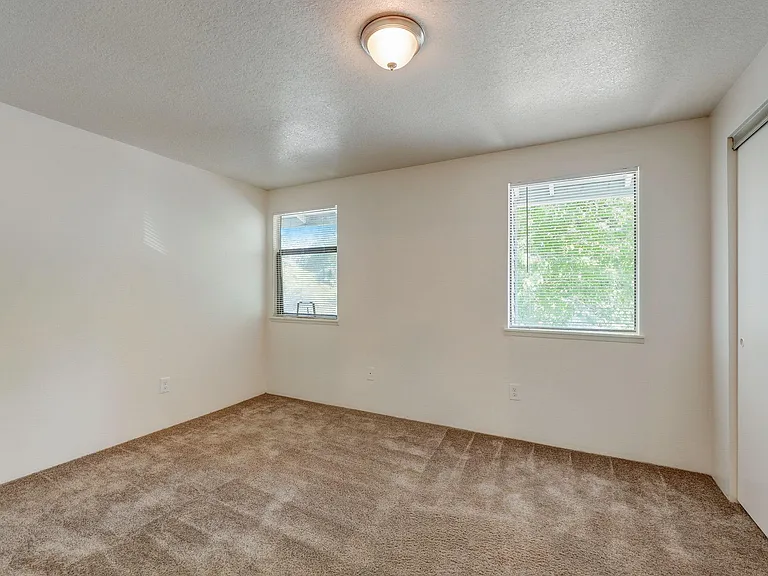 Brookwood Firs Apartments — Photo 7