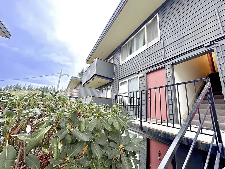 Northwood Apartments — Photo 20
