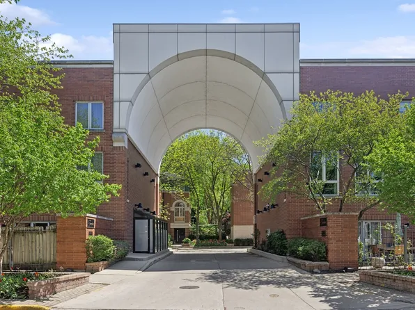 2651 N Greenview Ave, Chicago, IL 60614
