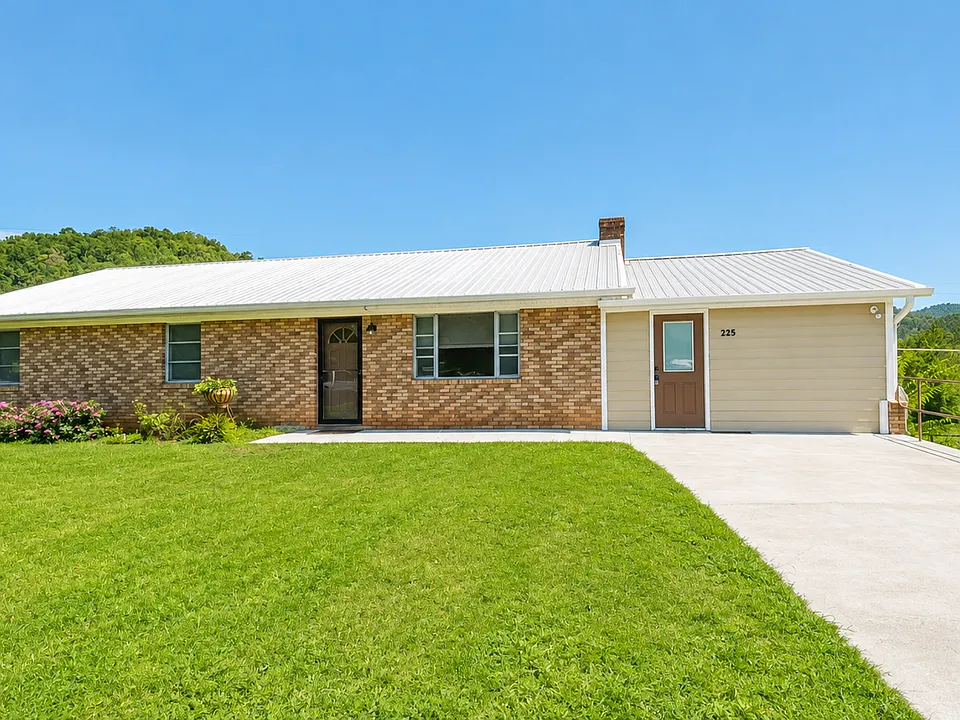 225 Bull Creek Rd
