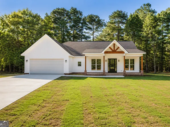 20 Peri Dr, Hawkinsville, GA 31036