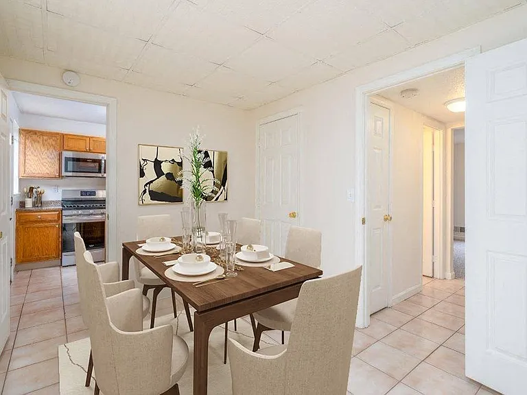 Hathaway Farms Townhomes at Northampton — Photo 100