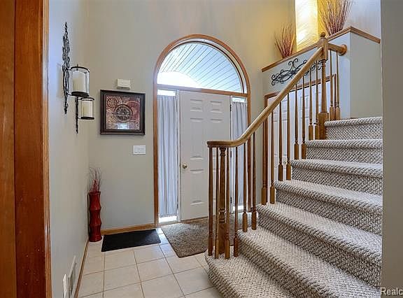2nd image of 53097 Hillsboro Dr