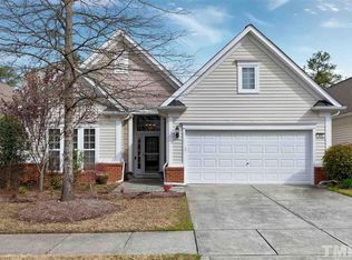 805 Footbridge Pl, Cary, NC 27519