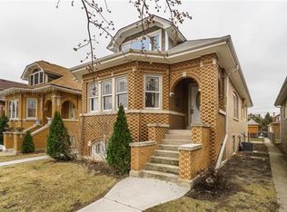 1933 Home Ave, Berwyn, IL 60402