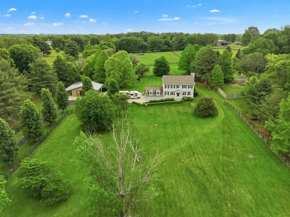 3140 McCowans Ferry Rd, Versailles, KY 40383