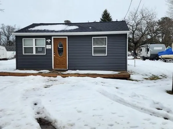 124 N Wheeler St, Oscoda, MI 48750