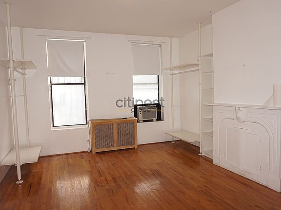 3rd image of 631 Baltic St #1