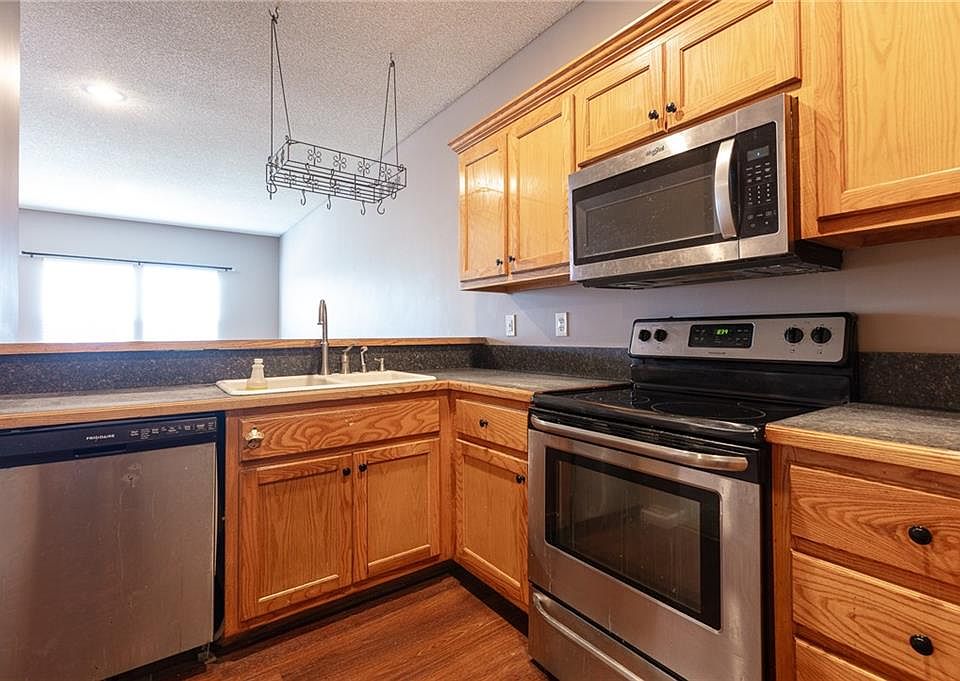 751 S Woodson Ln, Gardner, KS 66030 Zillow