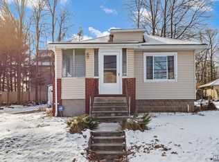 68 Robinson St, Teaneck, NJ 07666