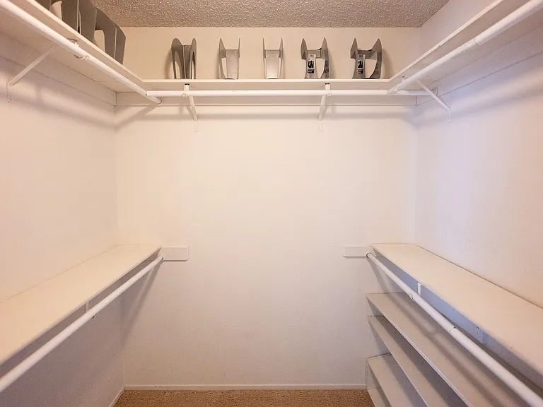 4433 Live Oak Dr — Photo 33