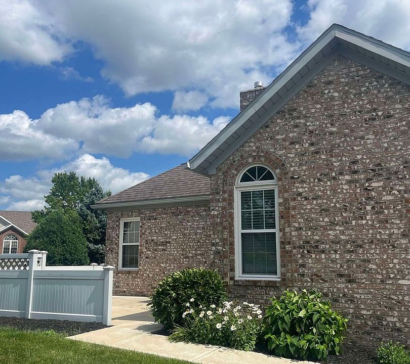 1st image of 94 Stonegate Cir
