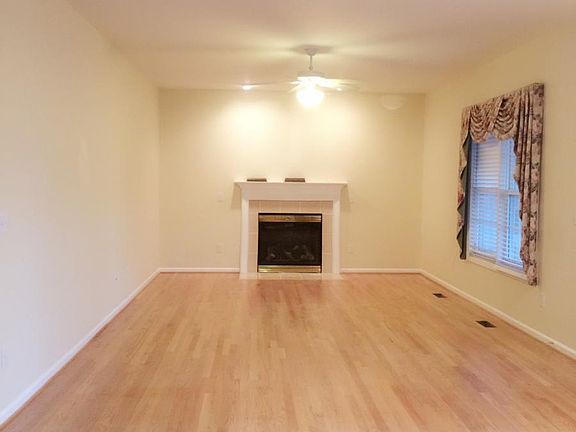 2nd image of 307 Laurens Way